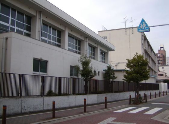 苅田南小学校の画像