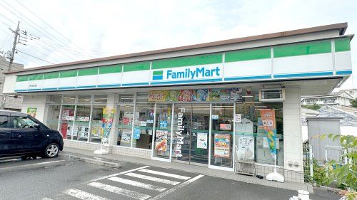 ファミリーマート 日野北野街道店の画像