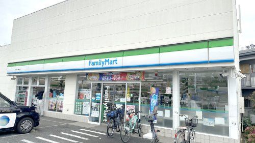 ファミリーマート 環八八幡山店の画像