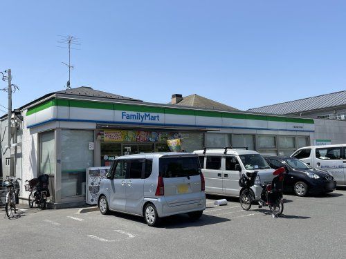 ファミリーマート 小金井法政大学前店の画像