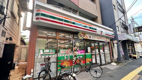 セブンイレブン 杉並高井戸駅前店の画像