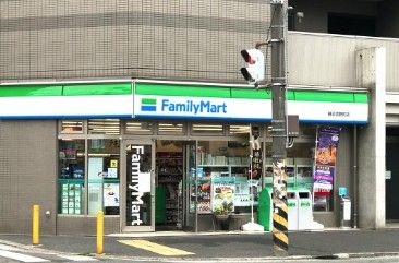 ファミリーマート 横浜吉野町店の画像