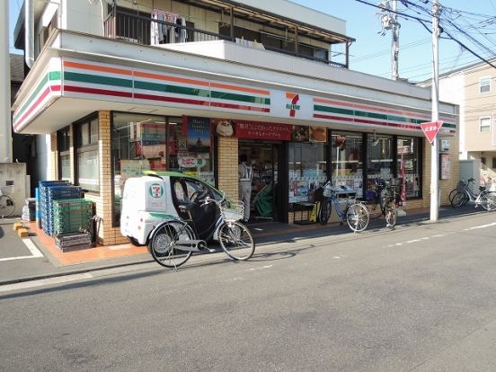 セブンイレブン「川崎四谷上町店」の画像