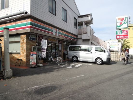 セブンイレブン「川崎出来野店」の画像