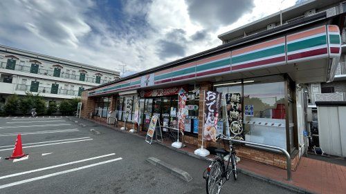 セブンイレブン 小平小川東町1丁目店の画像