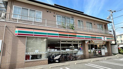 セブンイレブン 三鷹下連雀9丁目店の画像