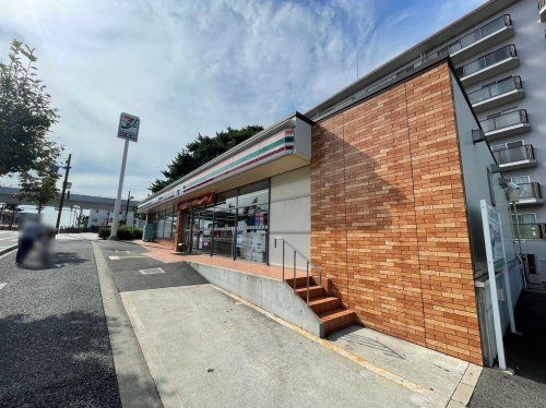 セブンイレブン 神戸魚崎北町4丁目店の画像