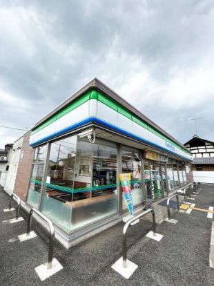 ファミリーマート 川越笠幡駅東店の画像
