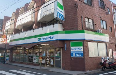 ファミリーマート 戸越六丁目店の画像