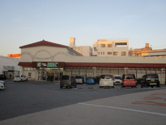 タウンプラザ首里久場川市場の画像