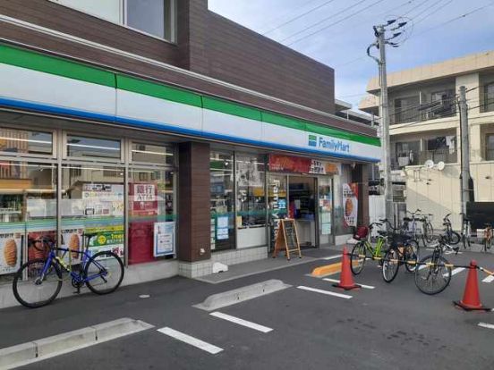 ファミリーマート 岡大前店の画像