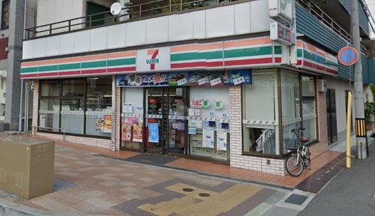 セブンイレブン 神戸新在家駅前店の画像