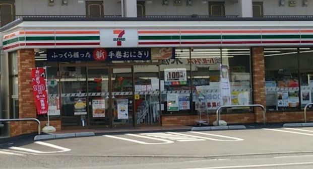 セブンイレブン 広島都町店の画像
