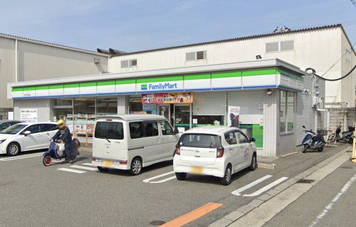 ファミリーマート 神戸菅原通店の画像