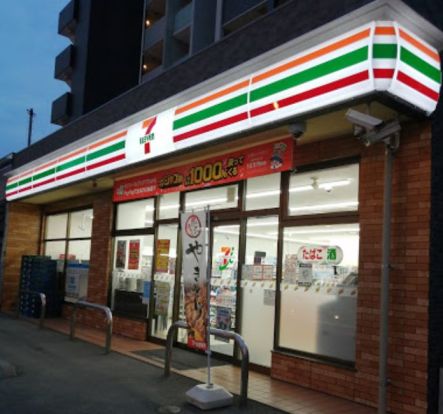 セブンイレブン 広島上東雲町店の画像