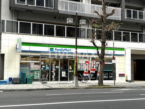 ファミリーマート 栄二丁目店の画像