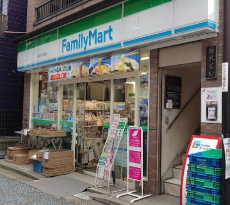 ファミリーマート　鈴木石川町店の画像