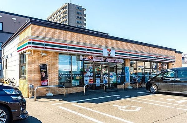 セブンイレブン 札幌西町南13丁目店の画像