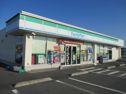 ファミリーマート 日野屋伊勢崎茂呂店の画像