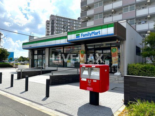 ファミリーマート 豊成団地店の画像