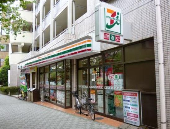 セブンイレブン 世田谷桜新町1丁目店の画像