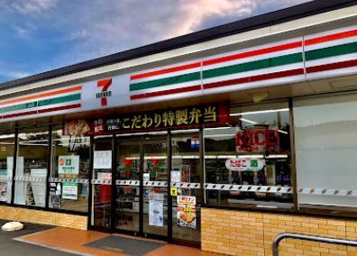 セブンイレブン 倉敷宮前店の画像