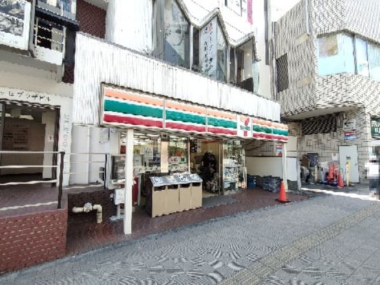 セブンイレブン 京王聖蹟桜ヶ丘駅店の画像