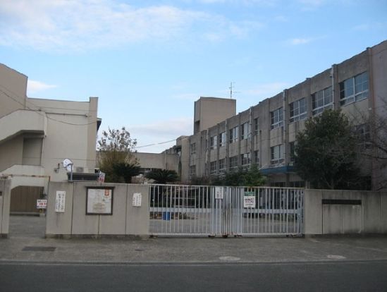 枚方市立平野小学校の画像