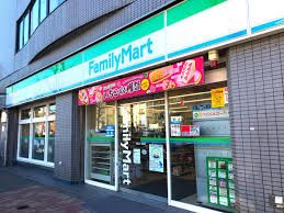 ファミリーマート 下目黒六丁目店の画像