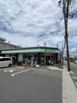 ファミリーマート豊中上津島店の画像