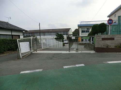 横浜市立本宿小学校の画像