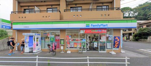 ファミリーマート 花月園駅前店の画像