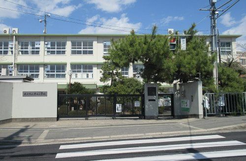 枚方市立津田小学校の画像