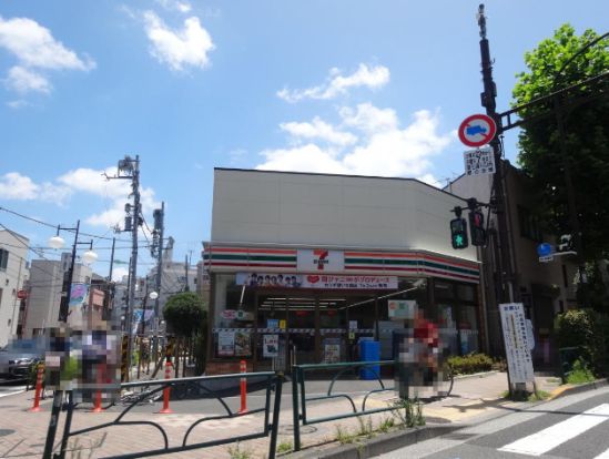 セブンイレブン 世田谷代田店の画像