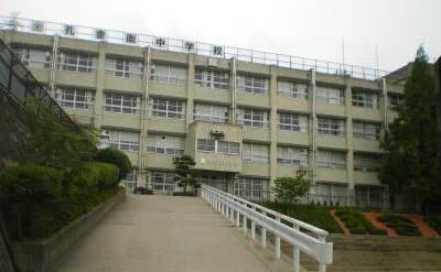 東大阪市立孔舎衙中学校の画像