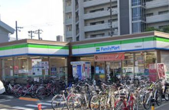 ファミリーマート 今里駅前店の画像