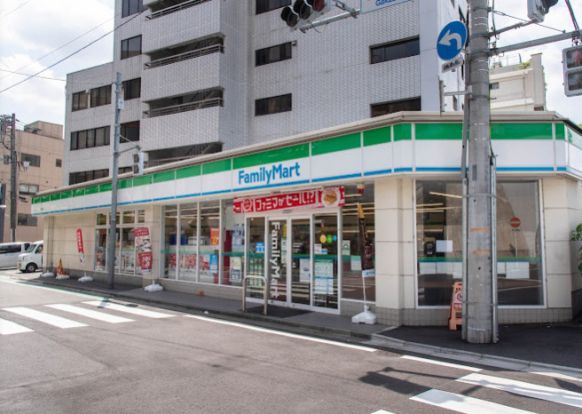 ファミリーマート 目白南店の画像