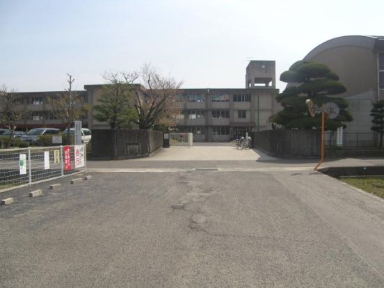 福山市立神辺東中学校の画像