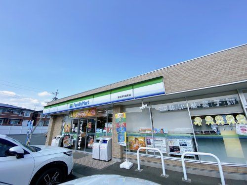 ファミリーマート富士宮中島町店の画像