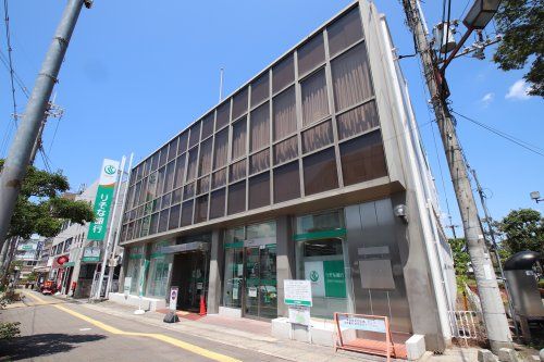 りそな銀行 河内千代田支店の画像