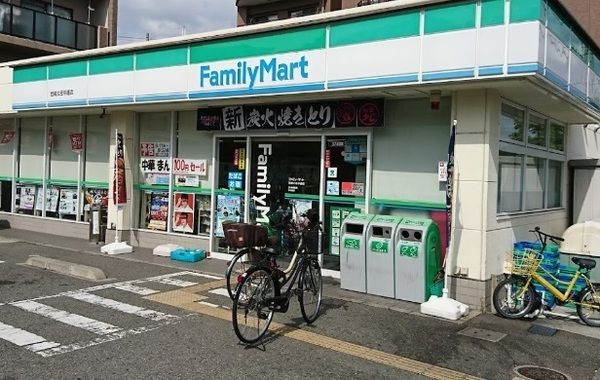 ファミリーマート 尼崎大庄中通店の画像