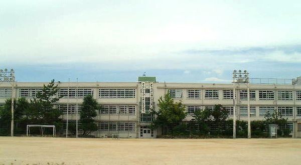 尼崎市立立花小学校の画像