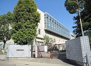 尼崎市立南武庫之荘中学校の画像
