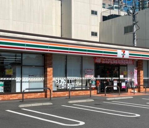 セブンイレブン 川越新富町八幡通り店の画像