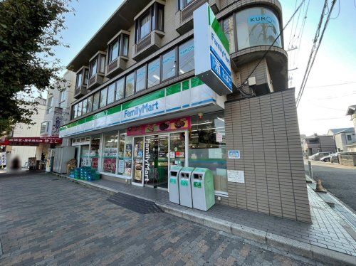 ファミリーマート 阪神大石駅前店の画像