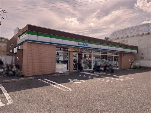 ファミリーマート 枚方東香里店の画像