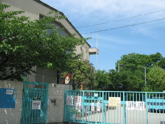 枚方市立枚方小学校の画像