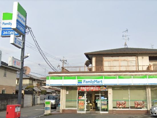 ファミリーマートナラ本高田店の画像
