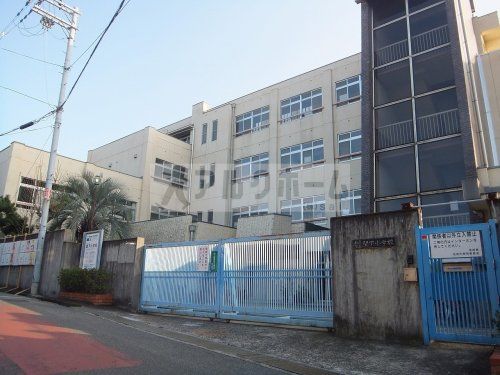 堅下小学校の画像