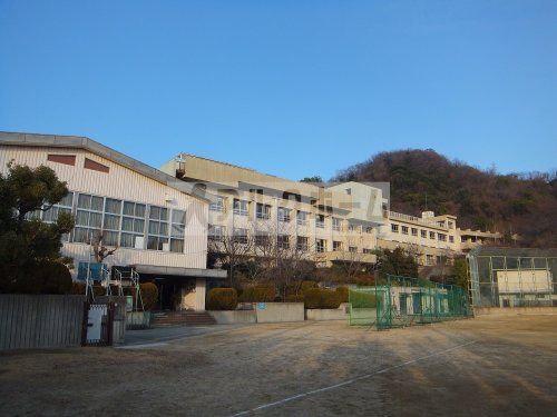 堅下南小学校の画像